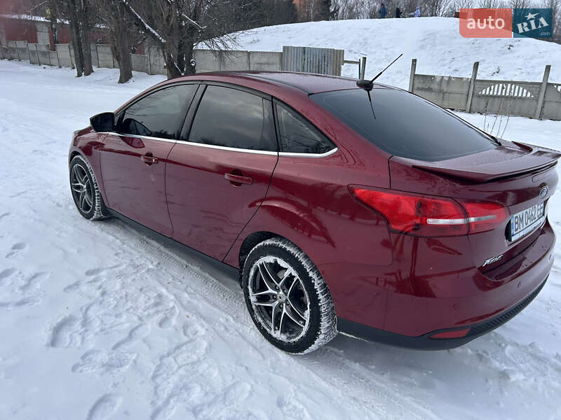 Седан Ford Focus 2015 в Сумах