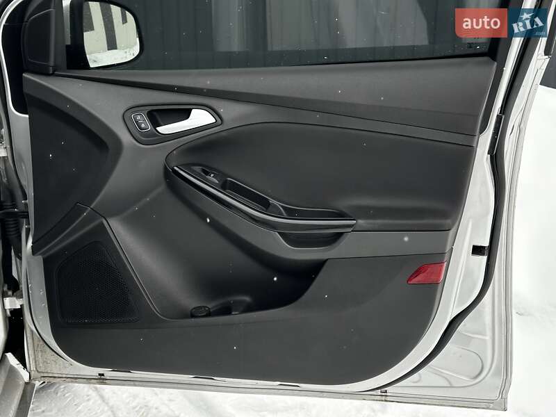 Хетчбек Ford Focus 2015 в Львові