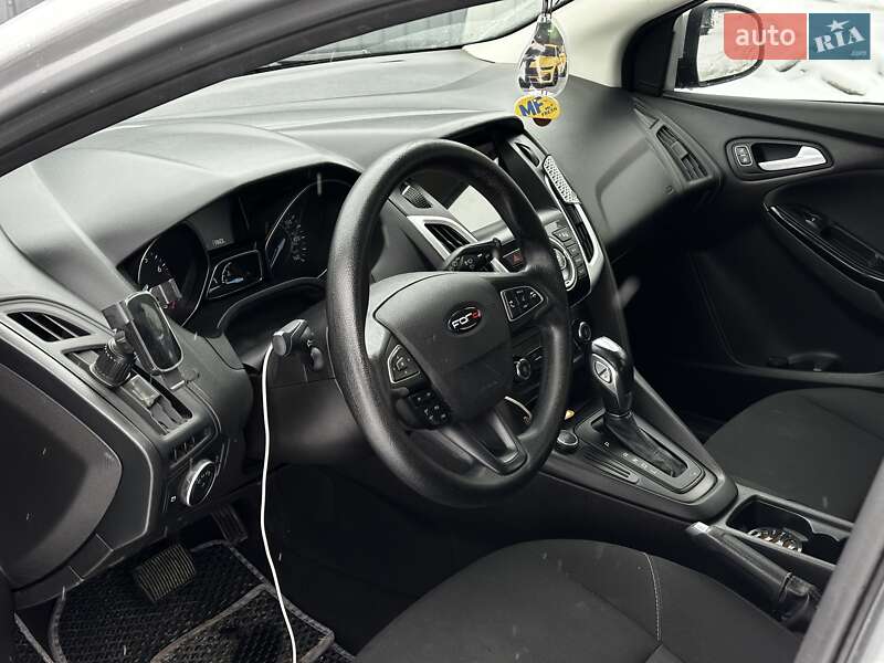 Хетчбек Ford Focus 2015 в Львові
