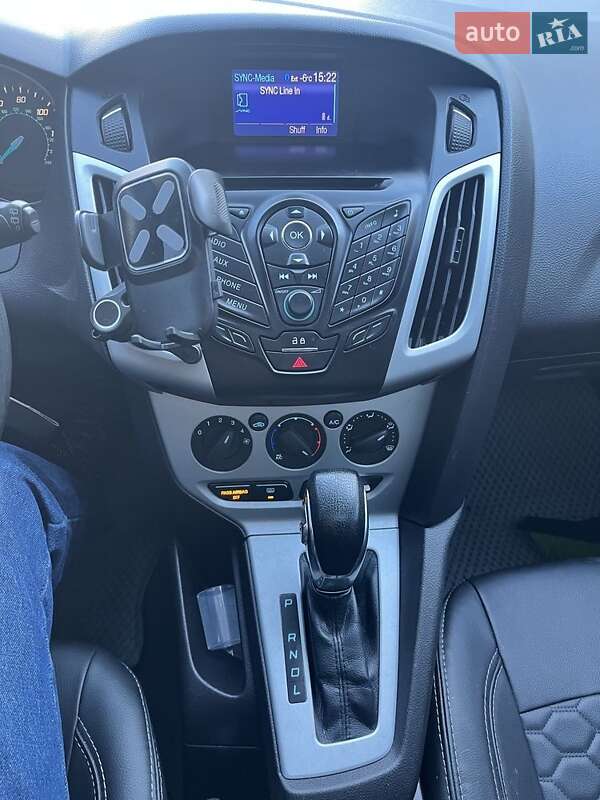 Хэтчбек Ford Focus 2012 в Сумах