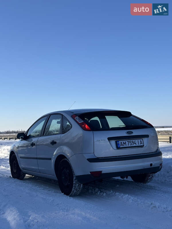 Хетчбек Ford Focus 2006 в Житомирі