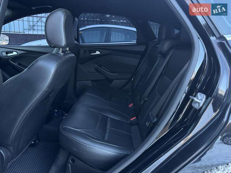 Хэтчбек Ford Focus 2017 в Киеве