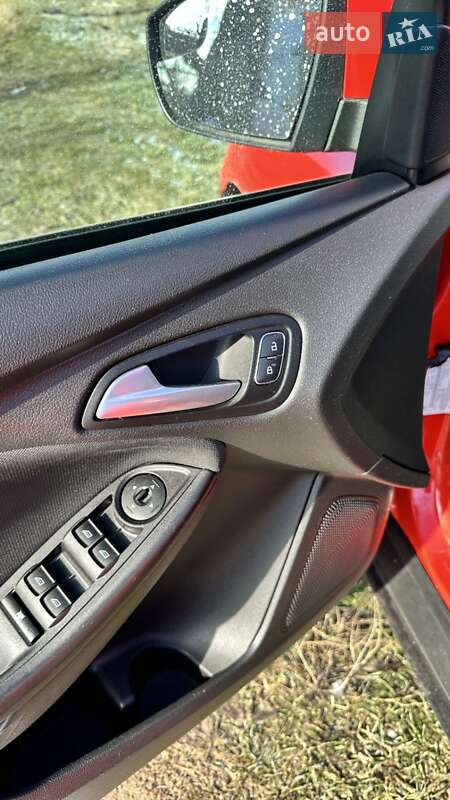 Хетчбек Ford Focus 2017 в Вільнянську фото 27 Хетчбек Ford Focus 2017 в Вільнянську