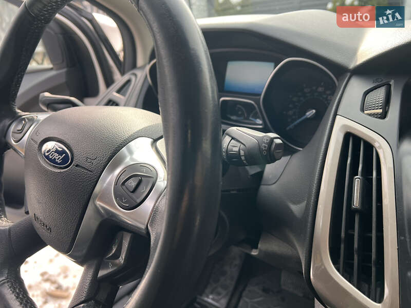 Хетчбек Ford Focus 2012 в Черкасах