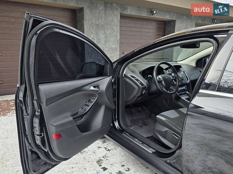 Седан Ford Focus 2011 в Тернополе