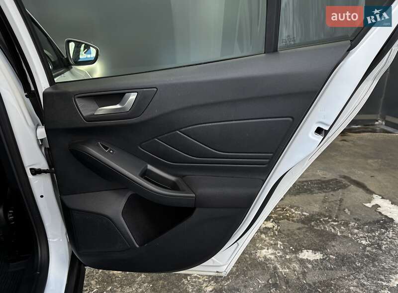 Хетчбек Ford Focus 2020 в Києві фото 38 Хетчбек Ford Focus 2020 в Києві