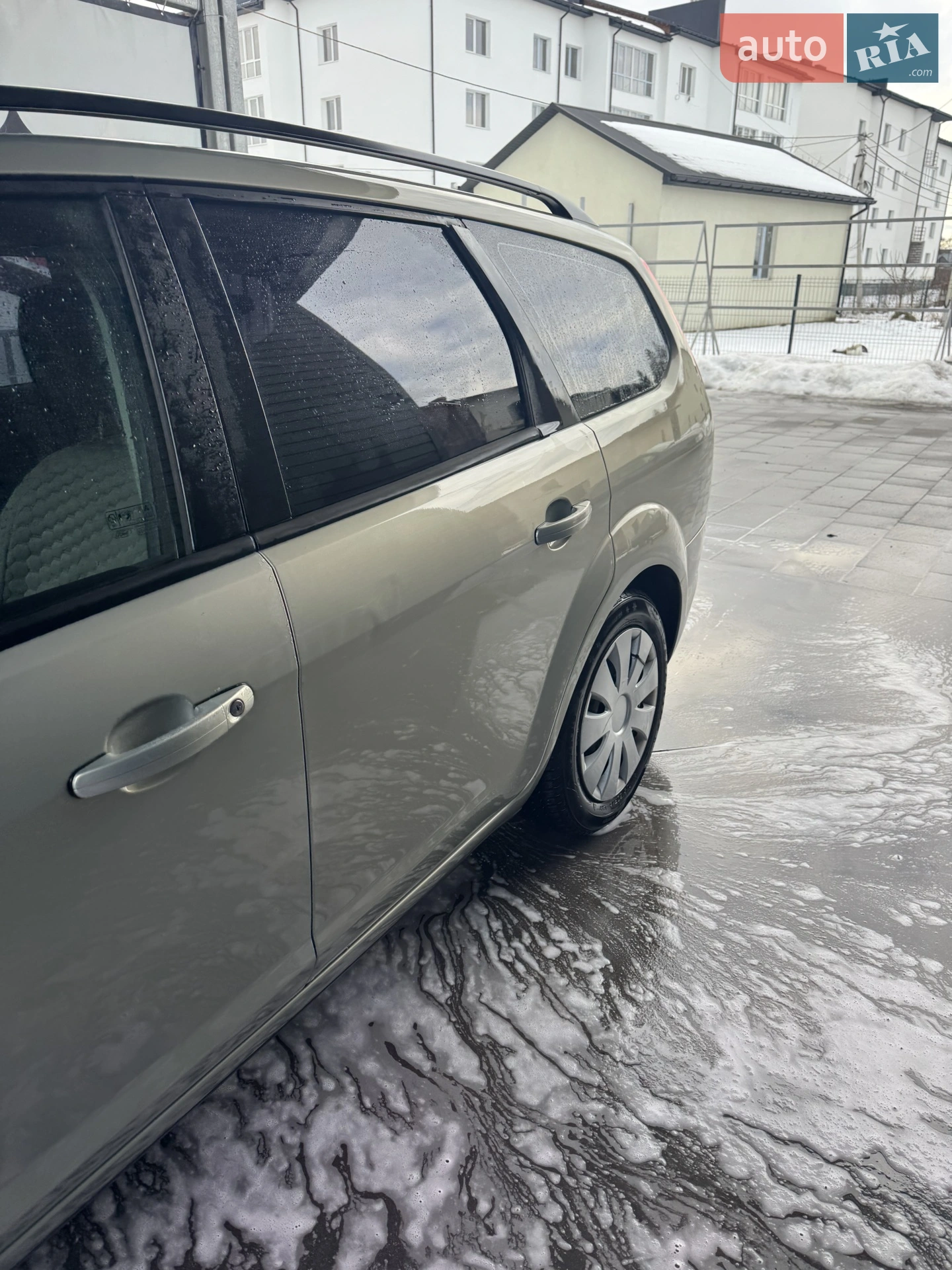 2010 Ford Focus - мініатюра 6