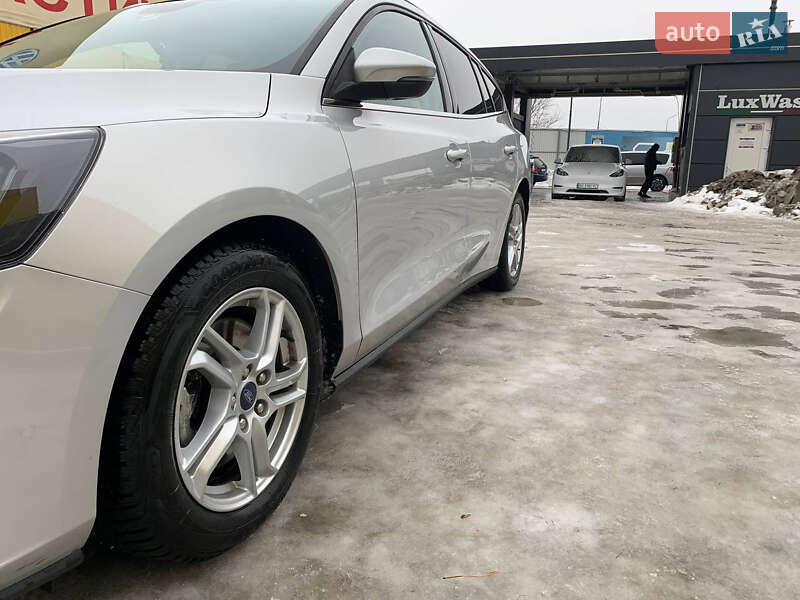 Универсал Ford Focus 2020 в Новояворовске