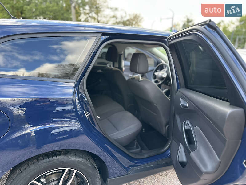 Универсал Ford Focus 2014 в Ровно фото 26 Универсал Ford Focus 2014 в Ровно