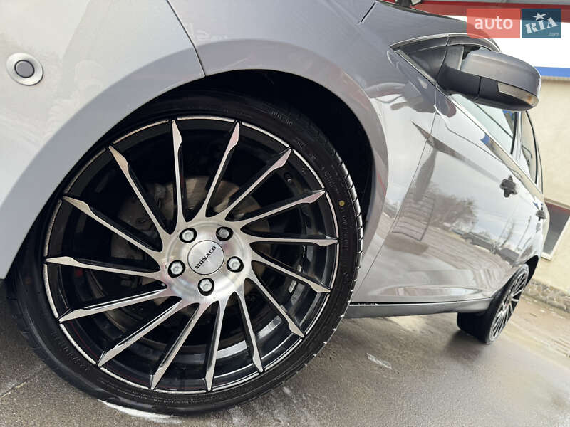 Універсал Ford Focus 2013 в Стрию
