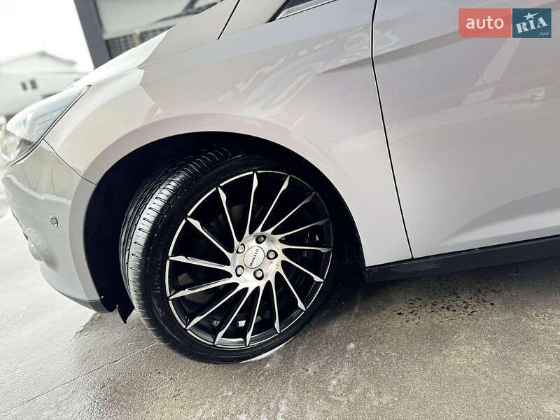 Універсал Ford Focus 2013 в Стрию
