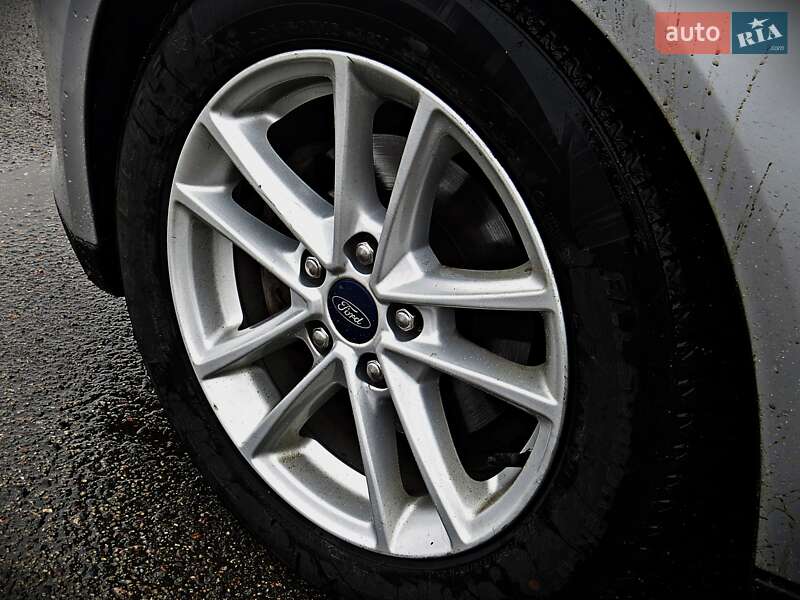 Хетчбек Ford Focus 2018 в Черкасах фото 5 Хетчбек Ford Focus 2018 в Черкасах