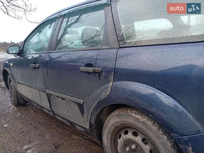 Универсал Ford Focus 2006 в Любимовцы фото 2 Универсал Ford Focus 2006 в Любимовцы