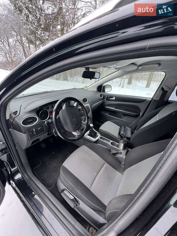 Универсал Ford Focus 2010 в Радехове