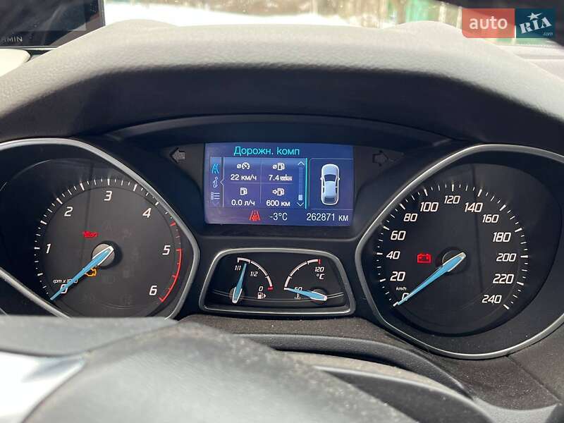 Универсал Ford Focus 2011 в Александровке