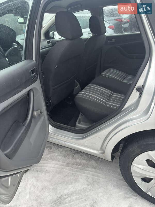 Универсал Ford Focus 2010 в Ивано-Франковске