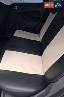 Хэтчбек Ford Focus 2008 в Черкассах