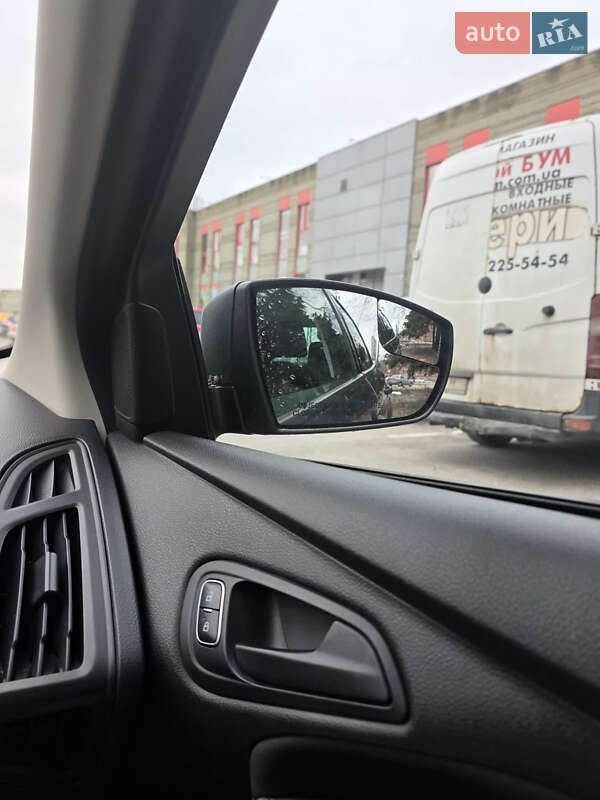 Седан Ford Focus 2017 в Днепре