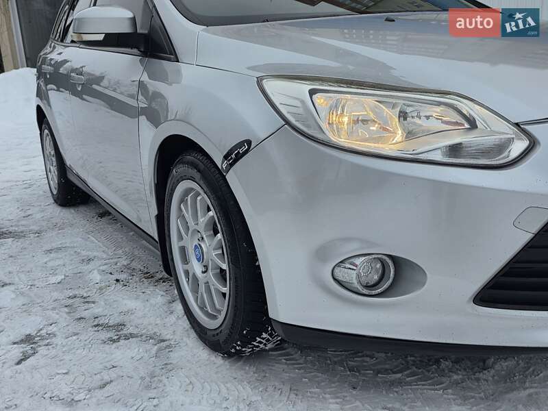Універсал Ford Focus 2013 в Хмельницькому фото 14 Універсал Ford Focus 2013 в Хмельницькому