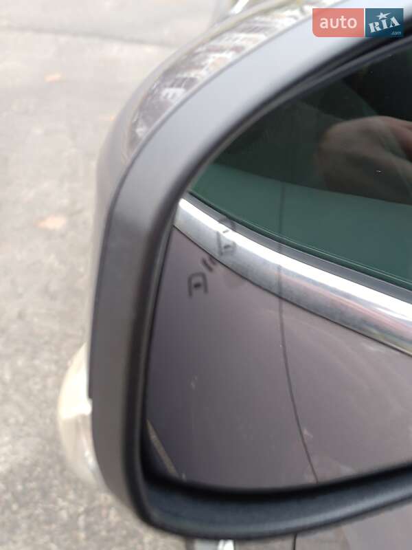 Универсал Ford Focus 2013 в Вишневом фото 34 Универсал Ford Focus 2013 в Вишневом