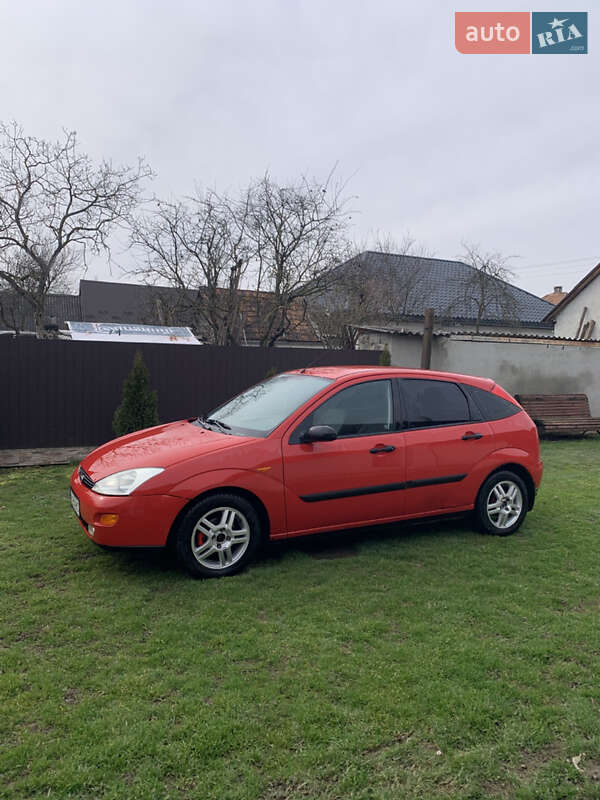 Хэтчбек Ford Focus 2000 в Виноградове фото 3 Хэтчбек Ford Focus 2000 в Виноградове