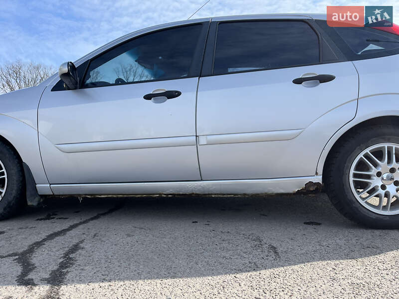 Хэтчбек Ford Focus 2002 в Стрые фото 11 Хэтчбек Ford Focus 2002 в Стрые