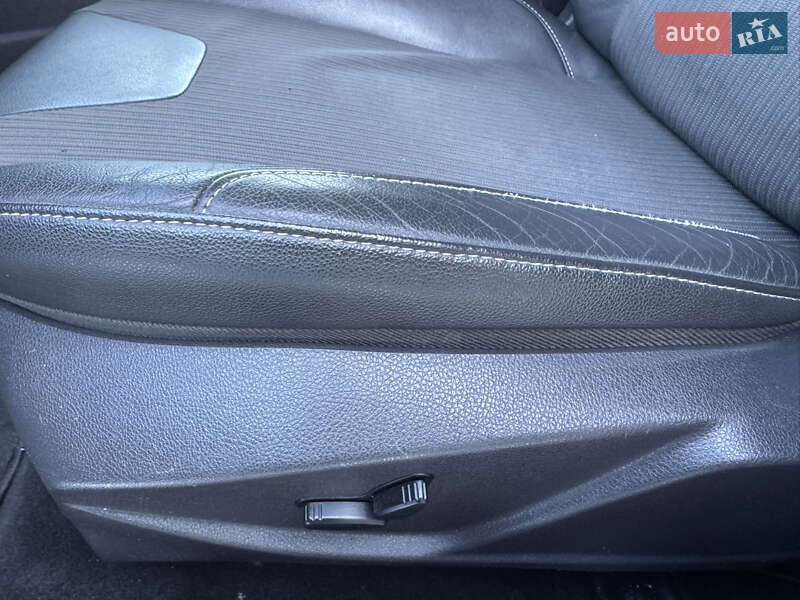 Хетчбек Ford Focus 2012 в Стрию фото 72 Хетчбек Ford Focus 2012 в Стрию