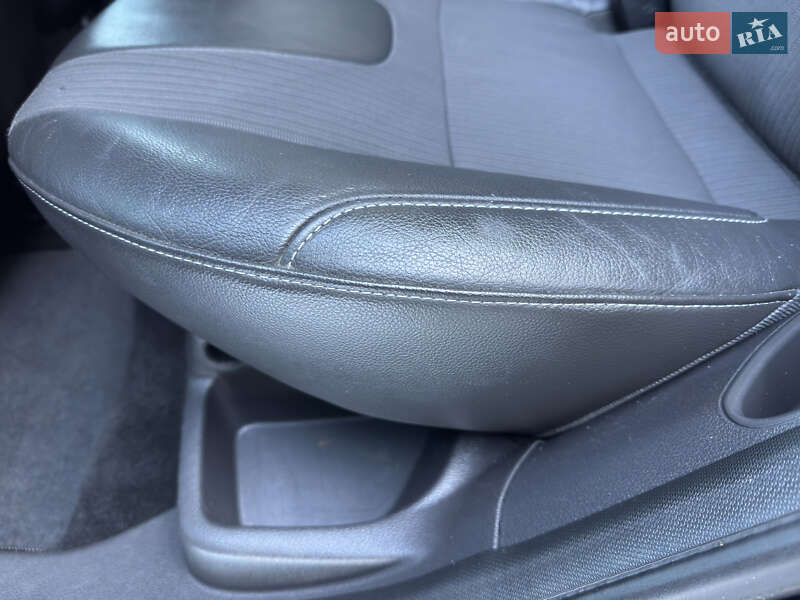 Хетчбек Ford Focus 2012 в Стрию фото 77 Хетчбек Ford Focus 2012 в Стрию