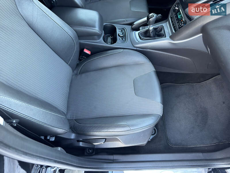 Хетчбек Ford Focus 2012 в Стрию фото 87 Хетчбек Ford Focus 2012 в Стрию