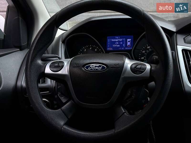 Седан Ford Focus 2012 в Николаеве фото 18 Седан Ford Focus 2012 в Николаеве