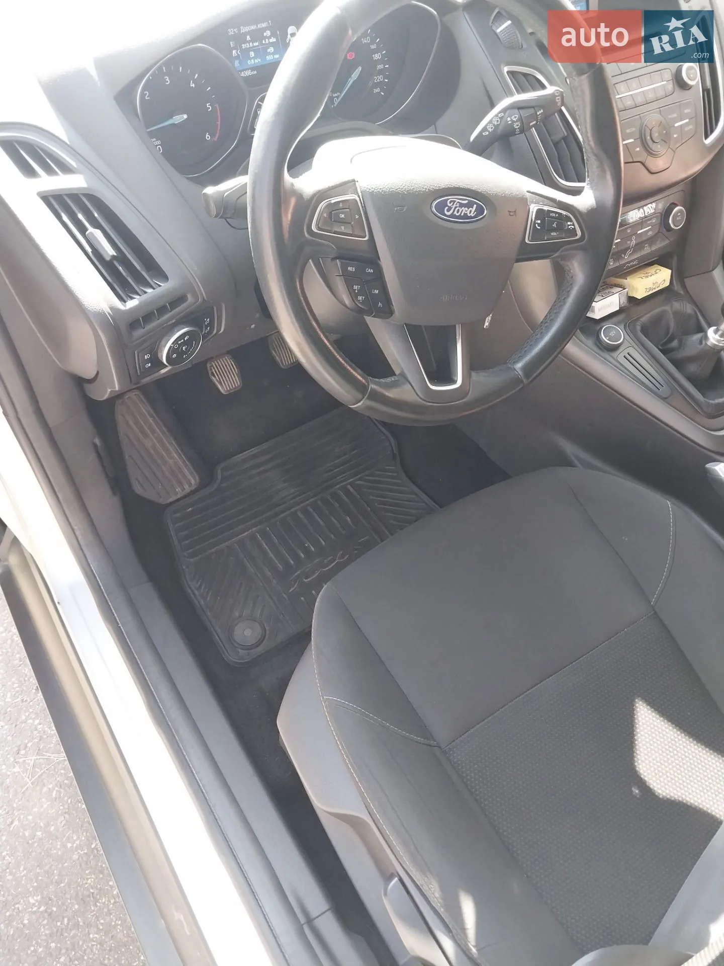 2017 Ford Focus - мініатюра 4