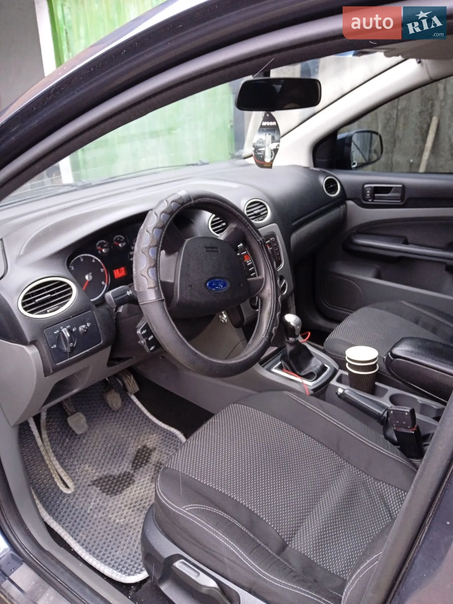 2010 Ford Focus - мініатюра 27