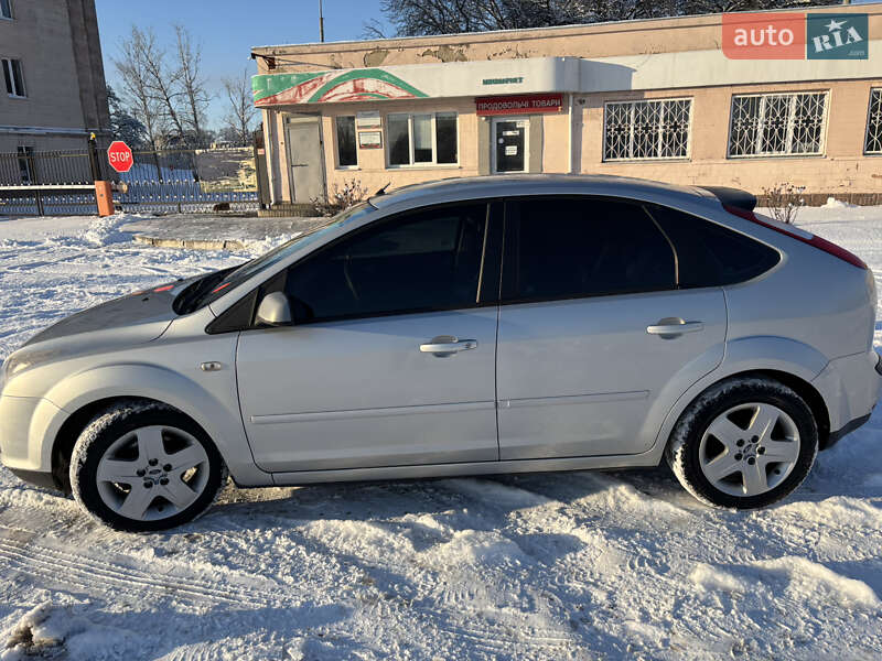 Хэтчбек Ford Focus 2007 в Полтаве