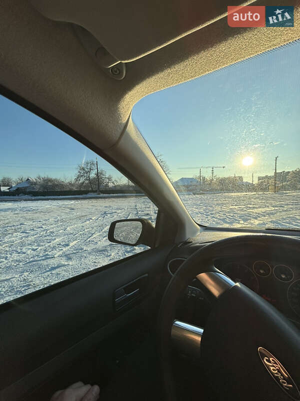 Хэтчбек Ford Focus 2007 в Полтаве