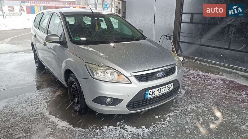 Ford Focus 2010 Ford Focus 2010