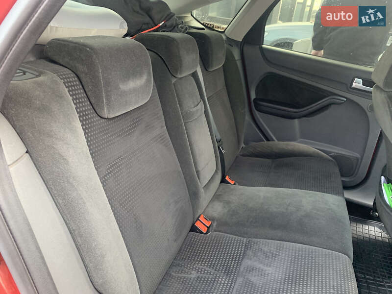 Хетчбек Ford Focus 2006 в Львові