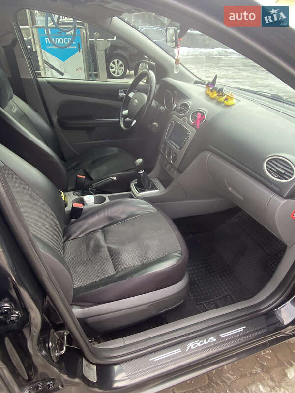Універсал Ford Focus 2010 в Львові фото 13 Універсал Ford Focus 2010 в Львові