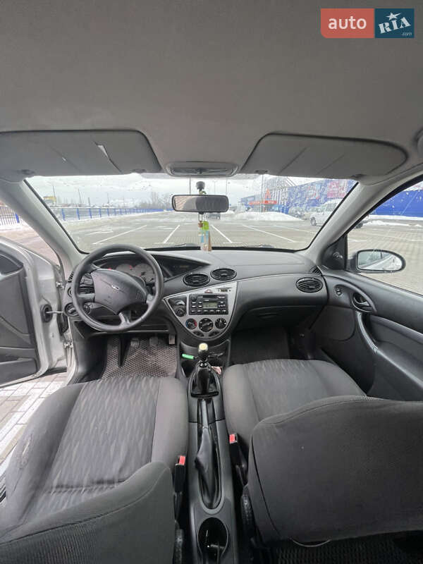 Універсал Ford Focus 2001 в Нововолинську