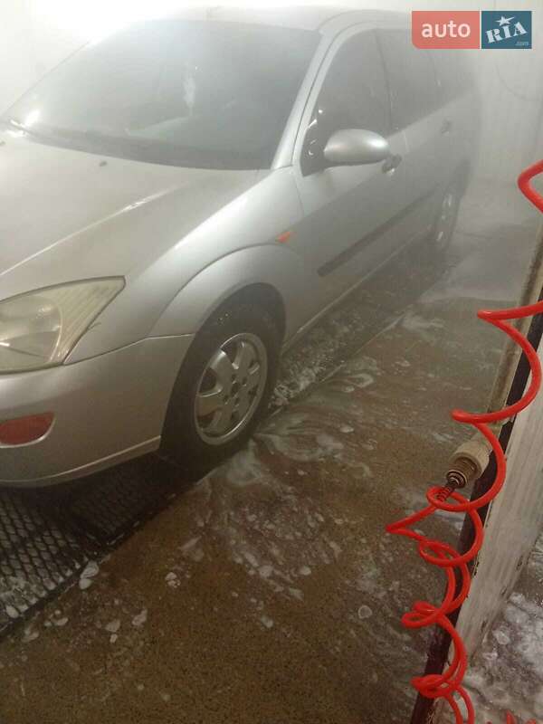 Универсал Ford Focus 2001 в Одессе