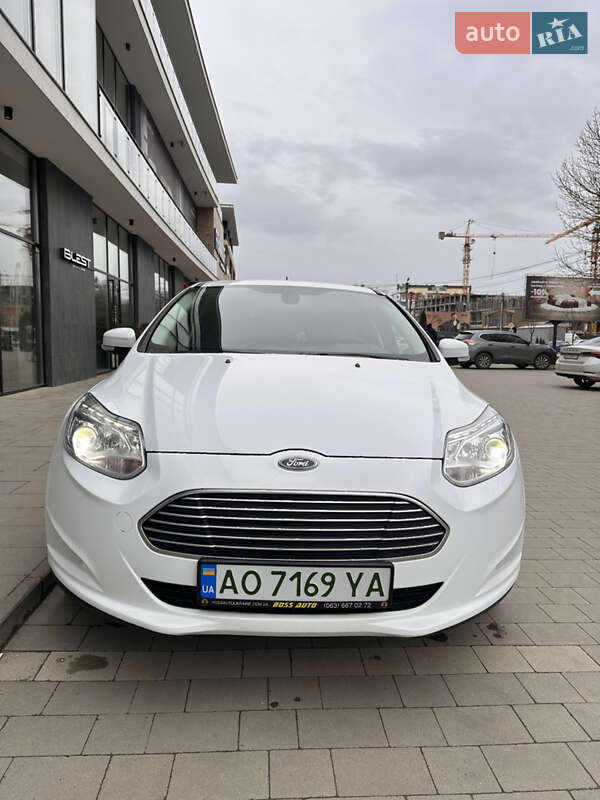 Хетчбек Ford Focus 2018 в Ужгороді