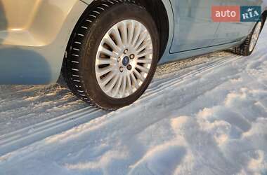 Універсал Ford Focus 2009 в Самборі