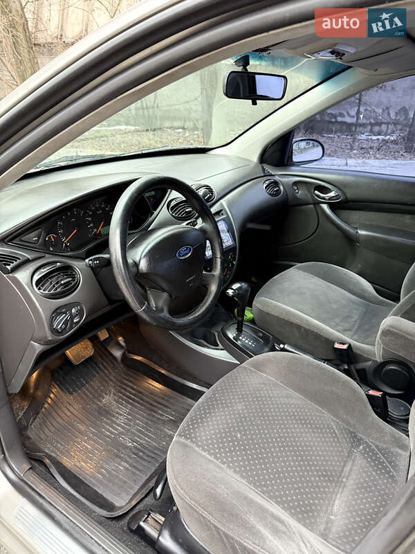 Седан Ford Focus 2003 в Дніпрі