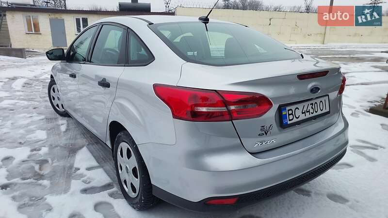 Седан Ford Focus 2017 в Дніпрі фото 4 Седан Ford Focus 2017 в Дніпрі