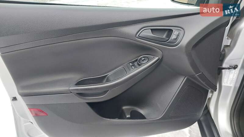 Седан Ford Focus 2017 в Дніпрі фото 13 Седан Ford Focus 2017 в Дніпрі
