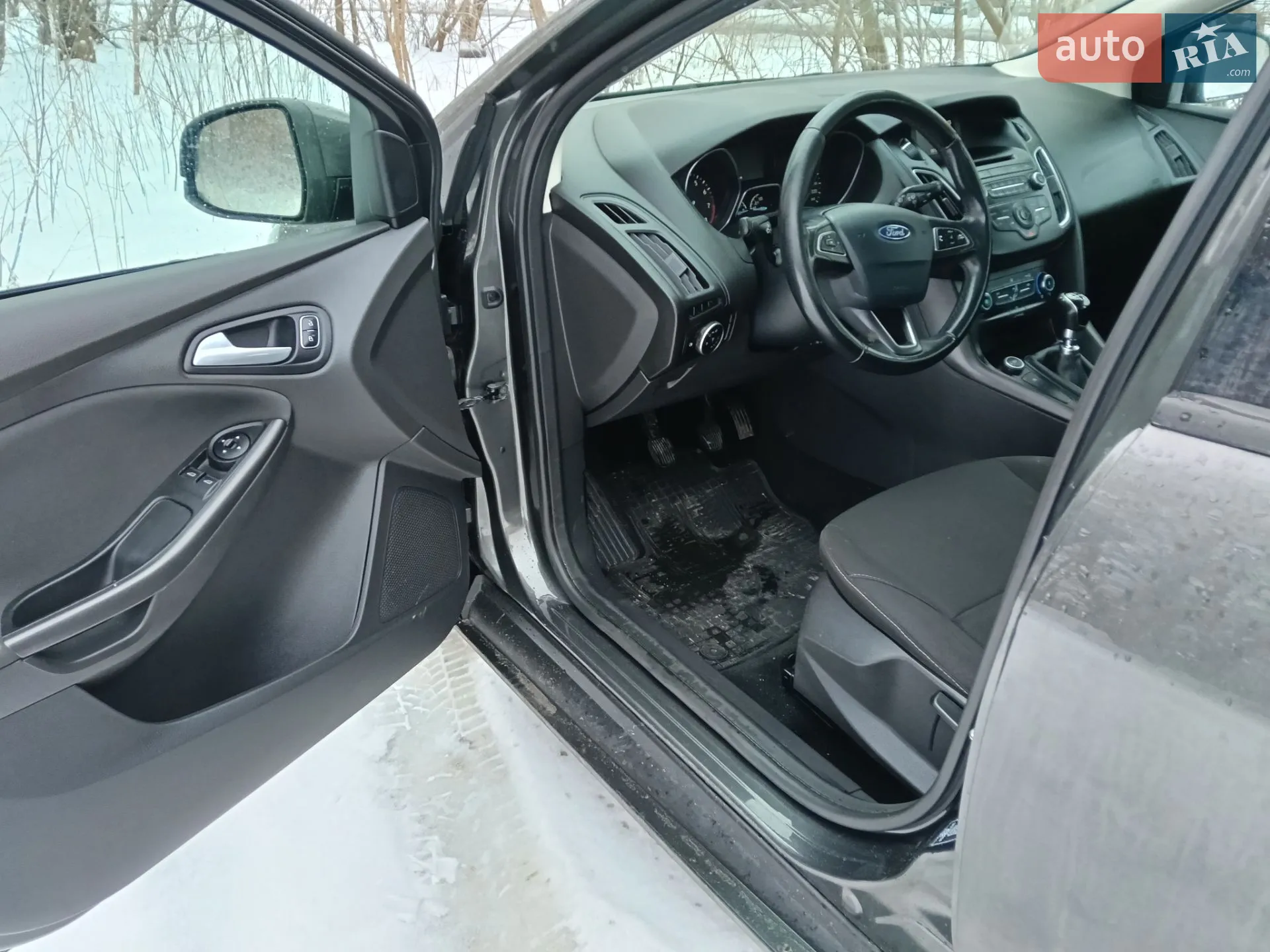 2015 Ford Focus - мініатюра 9