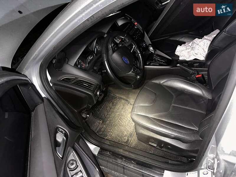Хэтчбек Ford Focus 2014 в Киеве