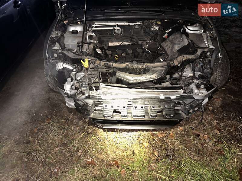 Хэтчбек Ford Focus 2014 в Киеве
