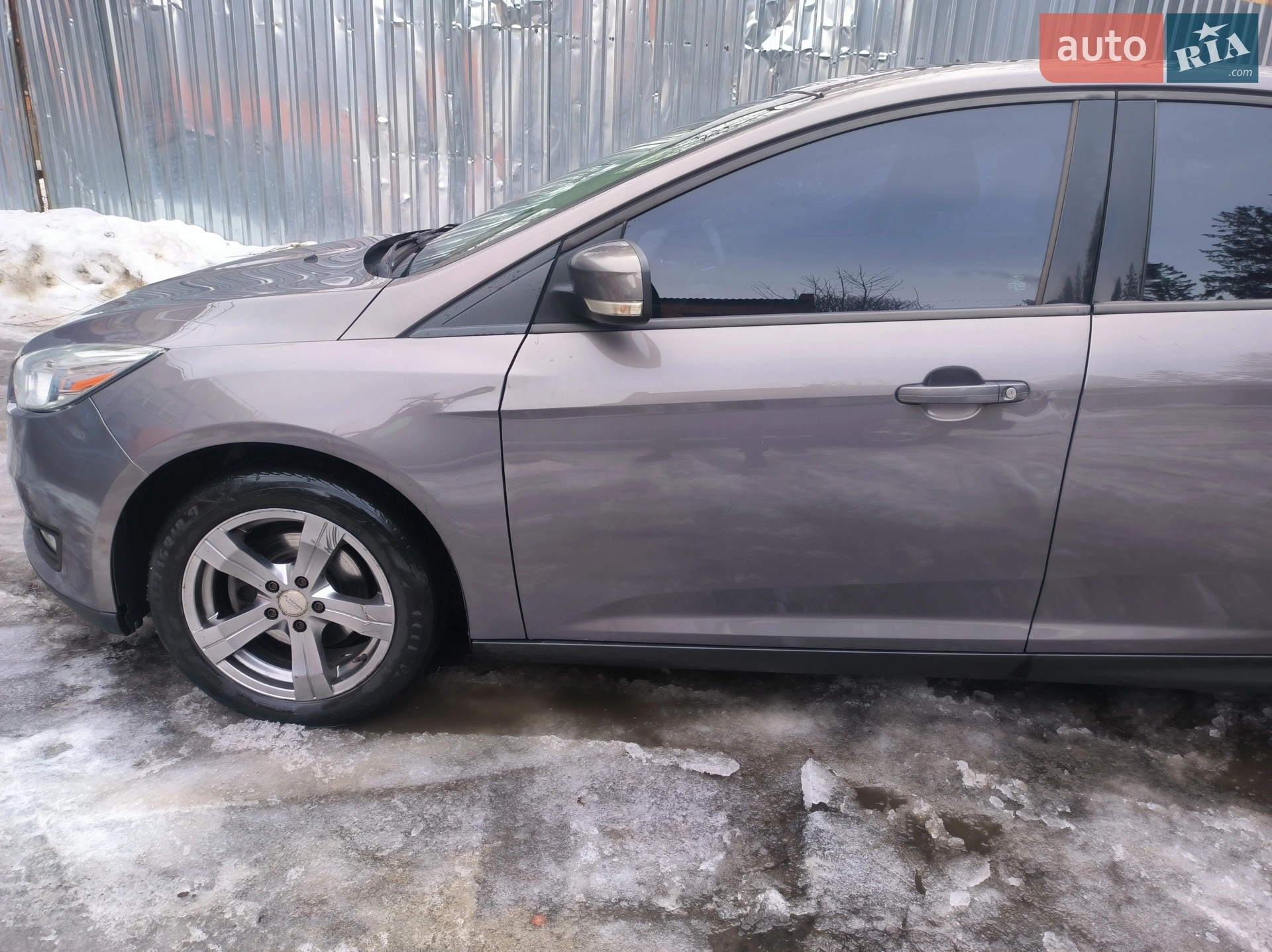 Ford Focus 2015 VIN WF05XXGCC5FK32740 фото оголошення 4 з 16