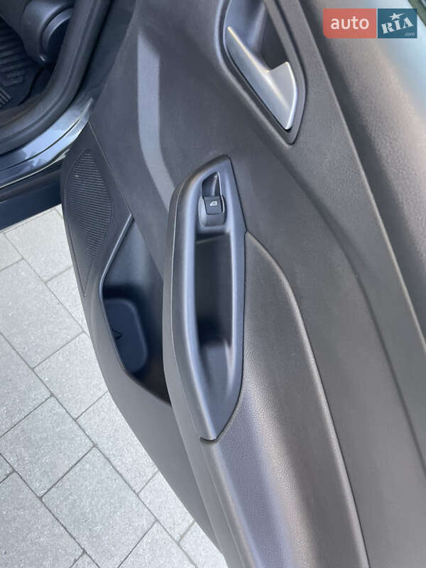 Седан Ford Focus 2017 в Ужгороде