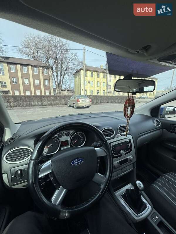 Ford Focus 2010 Ford Focus 2010